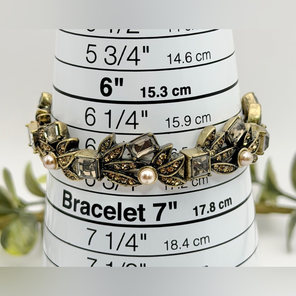 VINTAGE GOLD TONE BRACELET - Picture 4 of 6